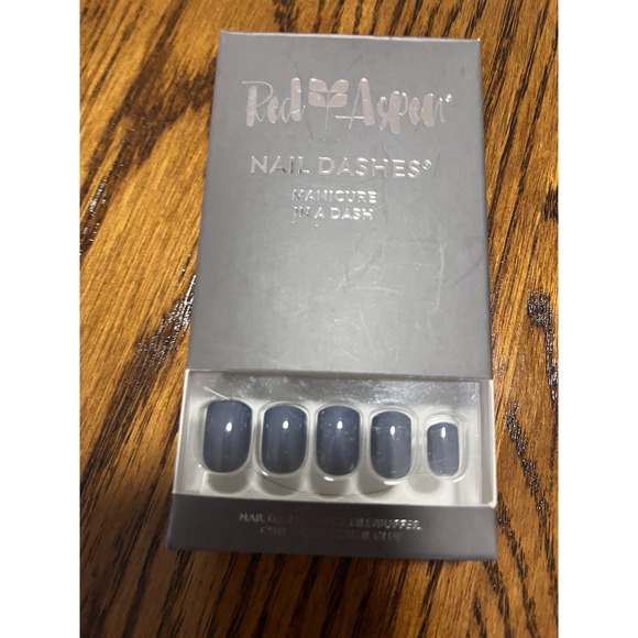 Red Aspen Nail Dashes- Bundle Set- 6 Boxes- Assorted Designs-Press Ons - Picture 7 of 7